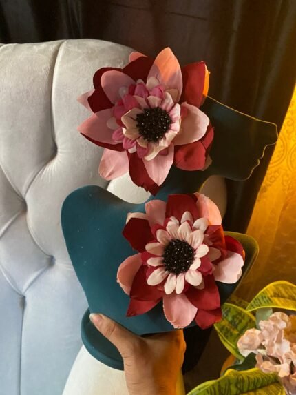 Eames plastic side chair